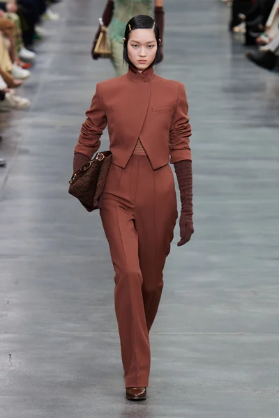 Look 21